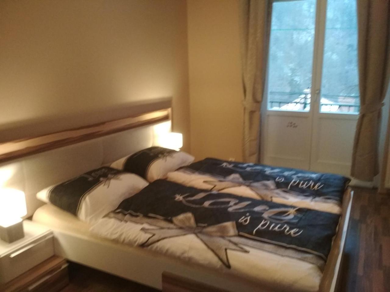 Ferienwohnung Imperia Karlsbad Exterior foto