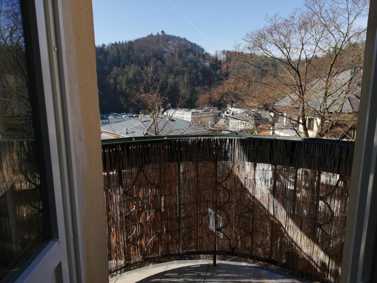 Ferienwohnung Imperia Karlsbad Exterior foto